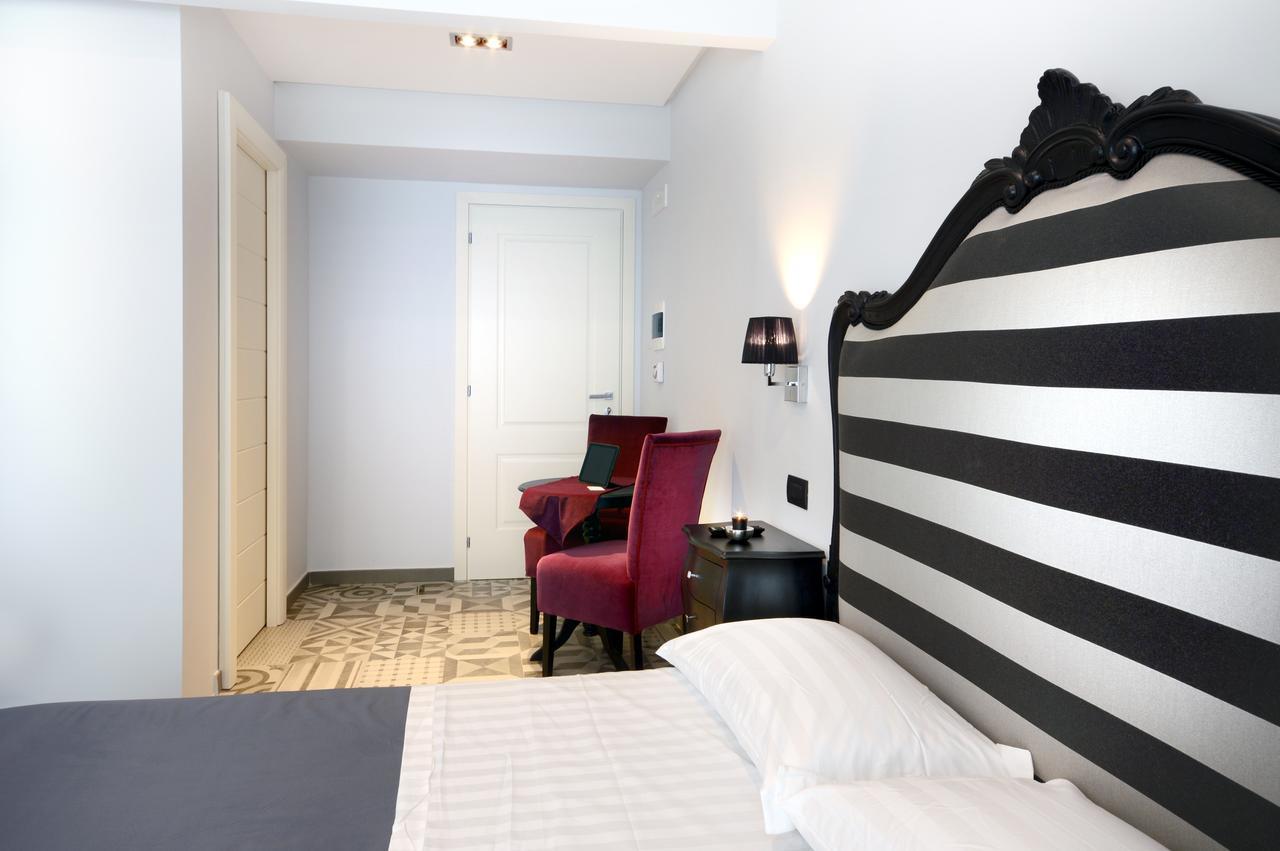 Barbarella Suite Napoli Esterno foto