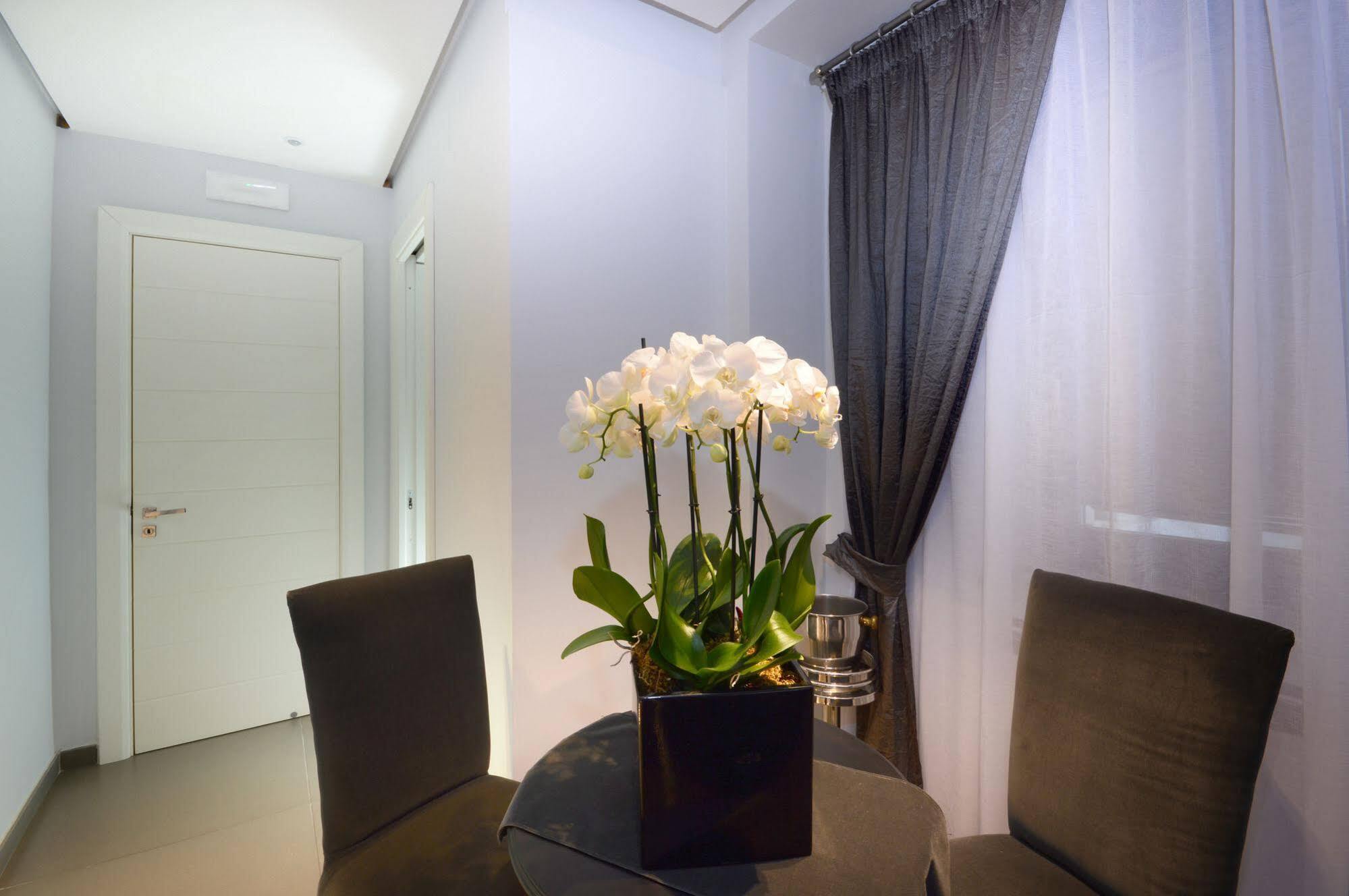 Barbarella Suite Napoli Esterno foto