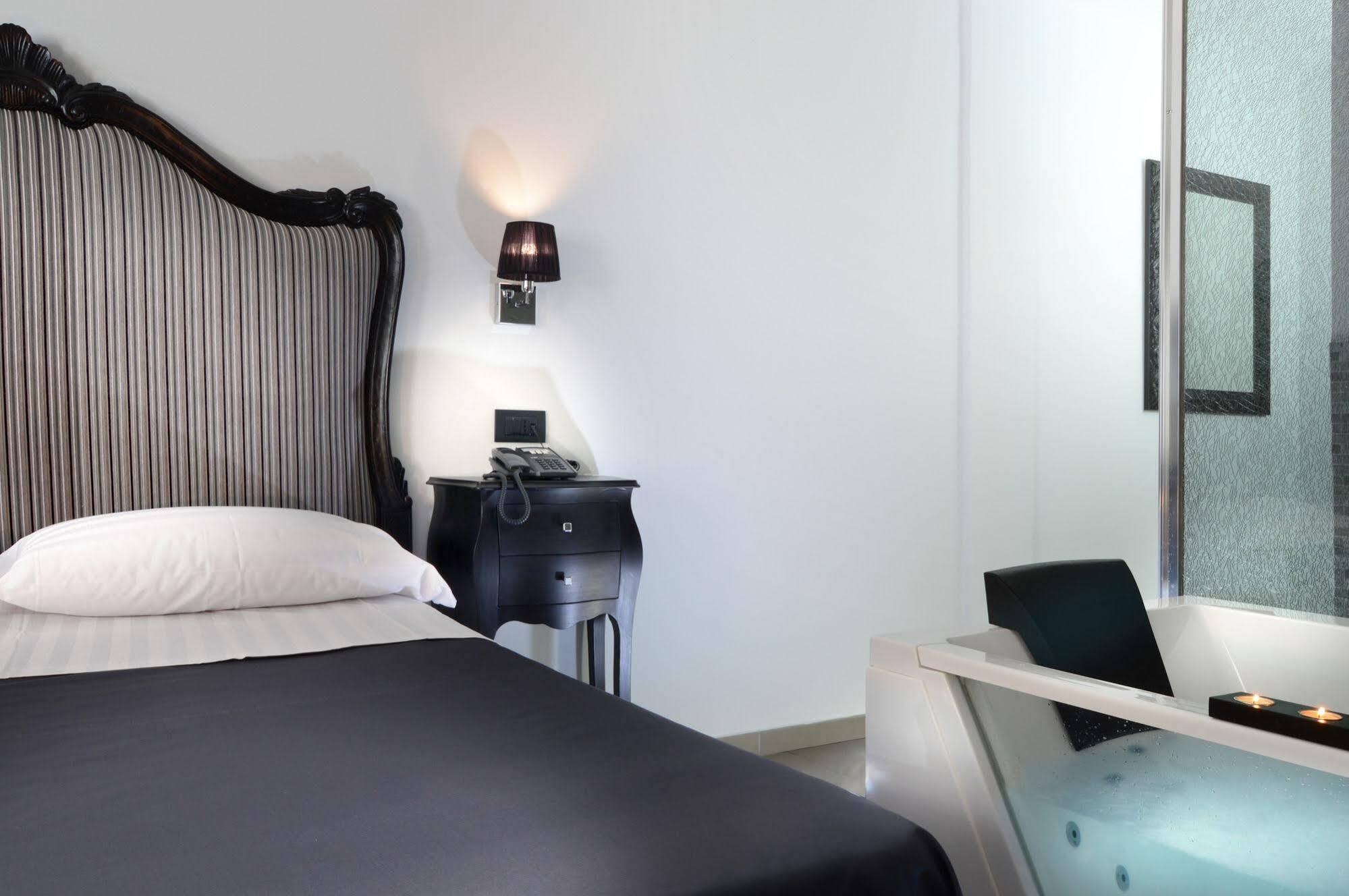 Barbarella Suite Napoli Esterno foto