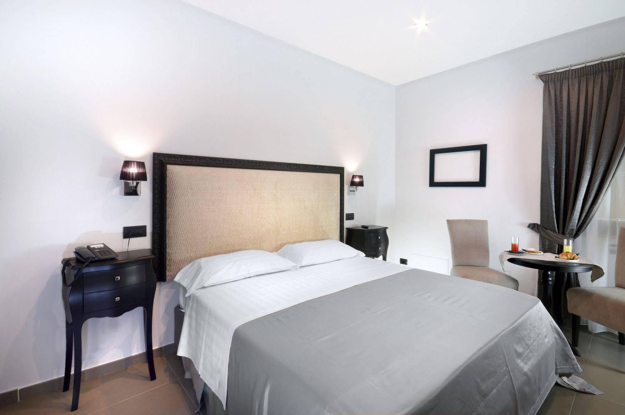 Barbarella Suite Napoli Esterno foto
