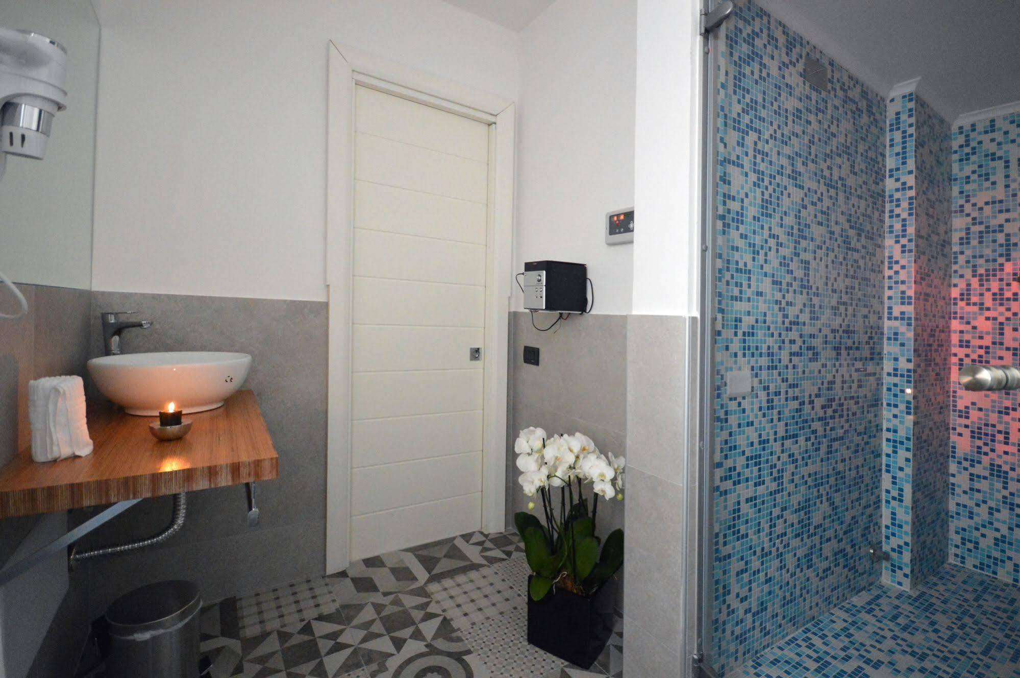 Barbarella Suite Napoli Esterno foto