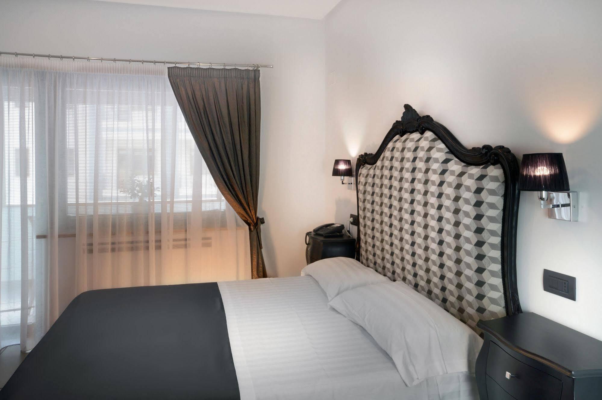 Barbarella Suite Napoli Esterno foto