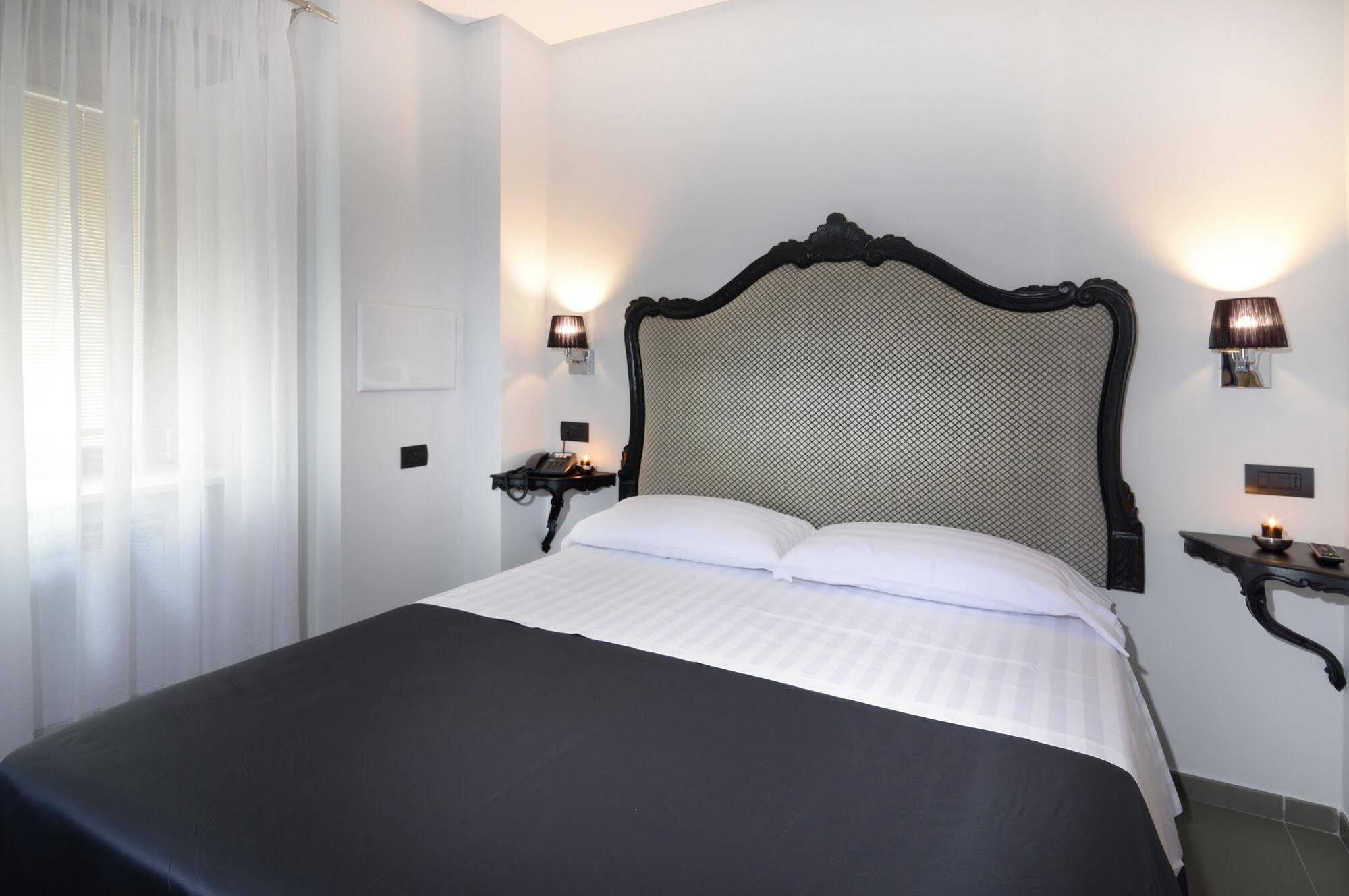 Barbarella Suite Napoli Esterno foto
